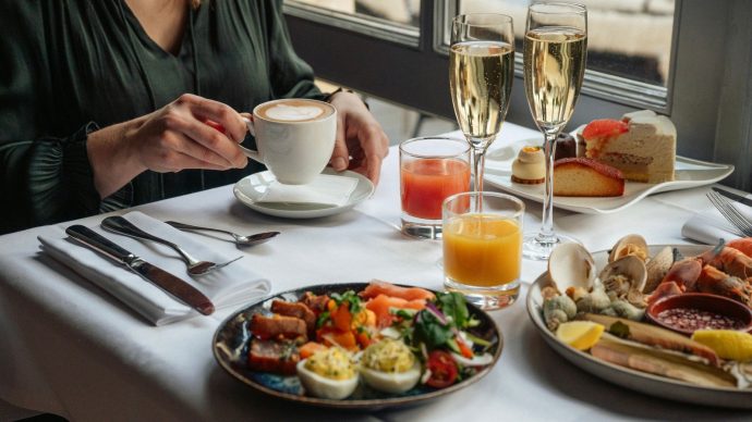 width_1600_csig=AAAAAAAAAAAAAAAAAAAAAAgQD_UscNLJYqttwmh1-8TvDTiAkdaBxcqJ3vBorQ0f&exp=1768329998&osig=AAAAAAAAA