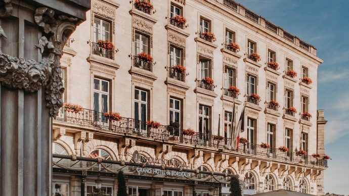 width_1600_csig=AAAAAAAAAAAAAAAAAAAAANBhzhz0BX1s6jR3JHmfh7A5fenxttwrQZ93Hr4Ux97k&exp=1768333449&osig=AAAAAAAAAAAAAAAAAAAAA