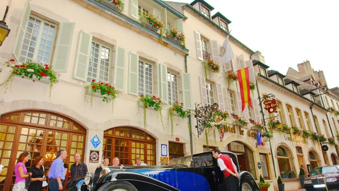 width_2400_csig=AAAAAAAAAAAAAAAAAAAAACCZxY7-9nvRJlAQdongz4wfiMc_4zYuDEfrceAyhtTF&exp=1768320498&osig=AAAAAAAAAAAAAAA